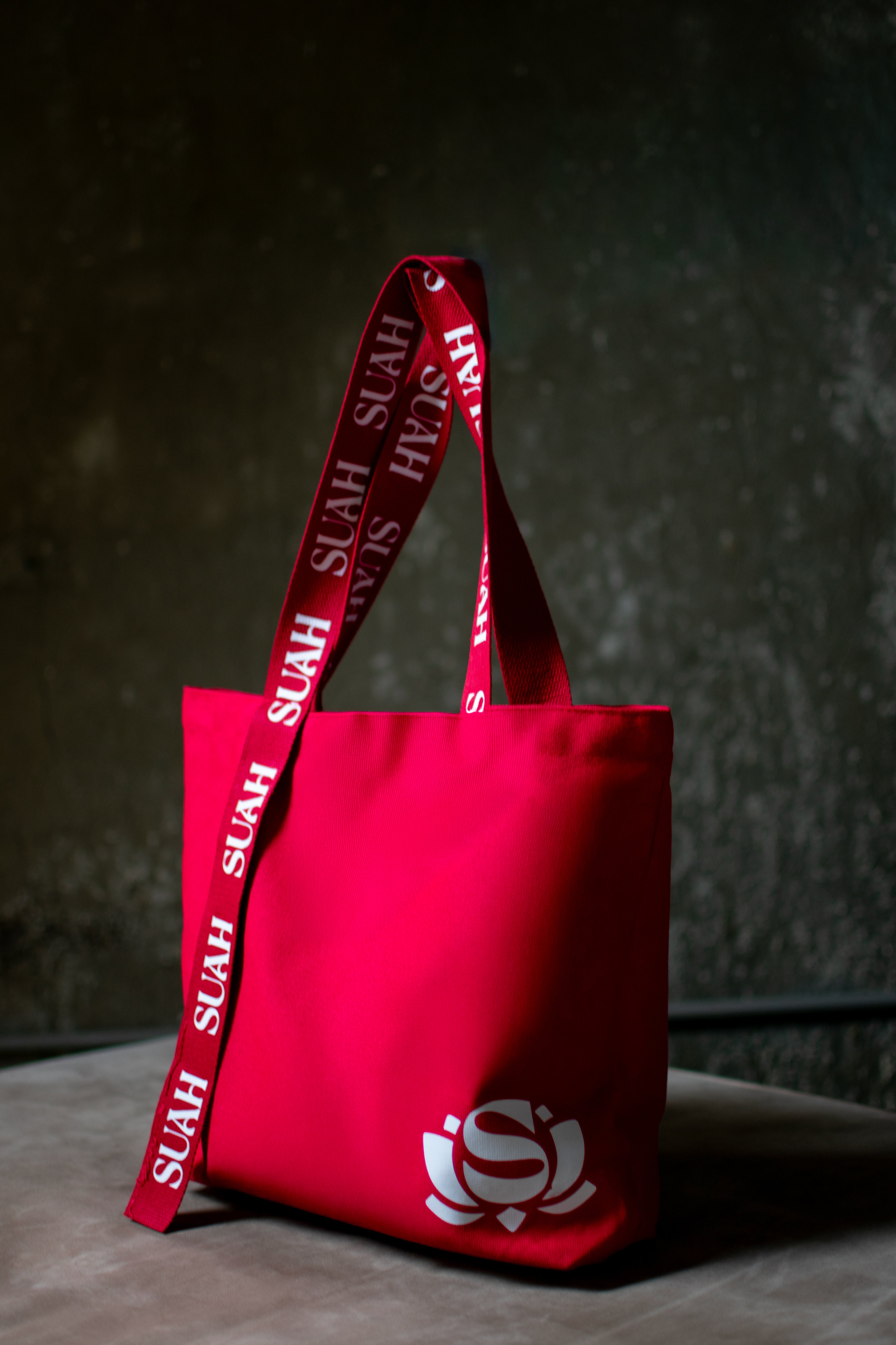 L.I.B. Tote Red